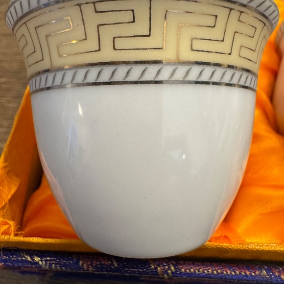 ✨ Vintage 14pc 24K Gold Greek Key Porcelain Tea & Sake Set - Picture 6 of 12